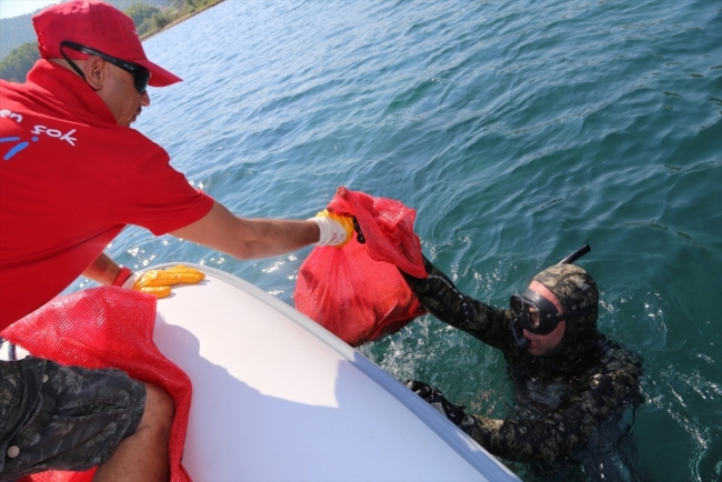Bodrum'da "Cevat Şakir'in İzinden Gökova'ya" deniz dibi temizliği